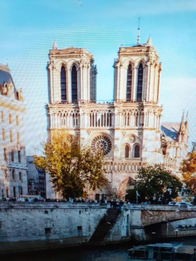 Home Latin Paris Exterior foto