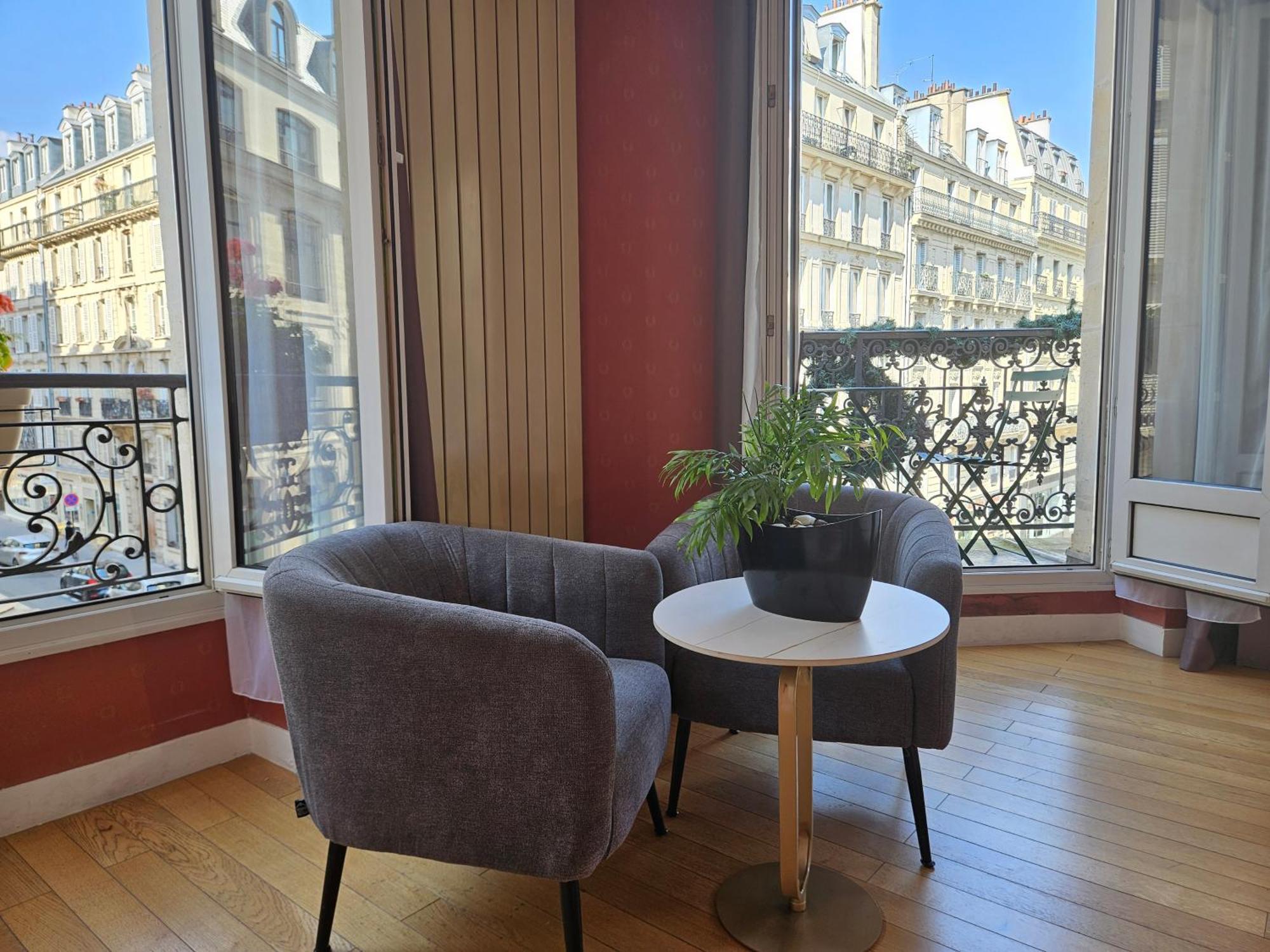 Home Latin Paris Exterior foto