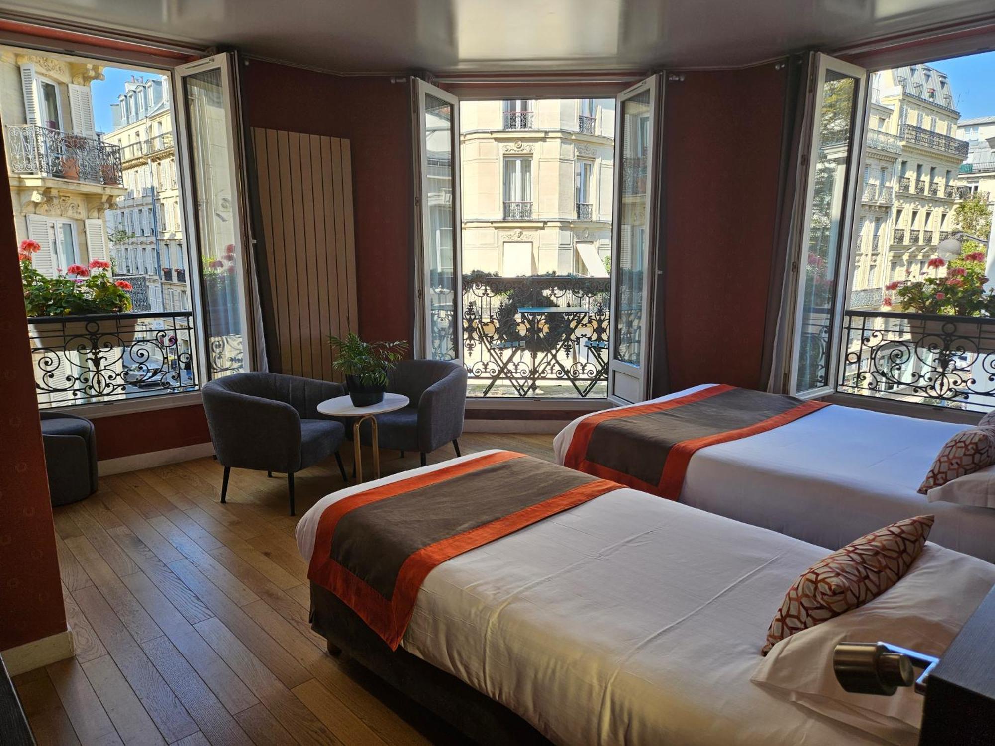 Home Latin Paris Exterior foto